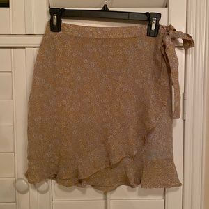 Wrap around skirt, floral print very light